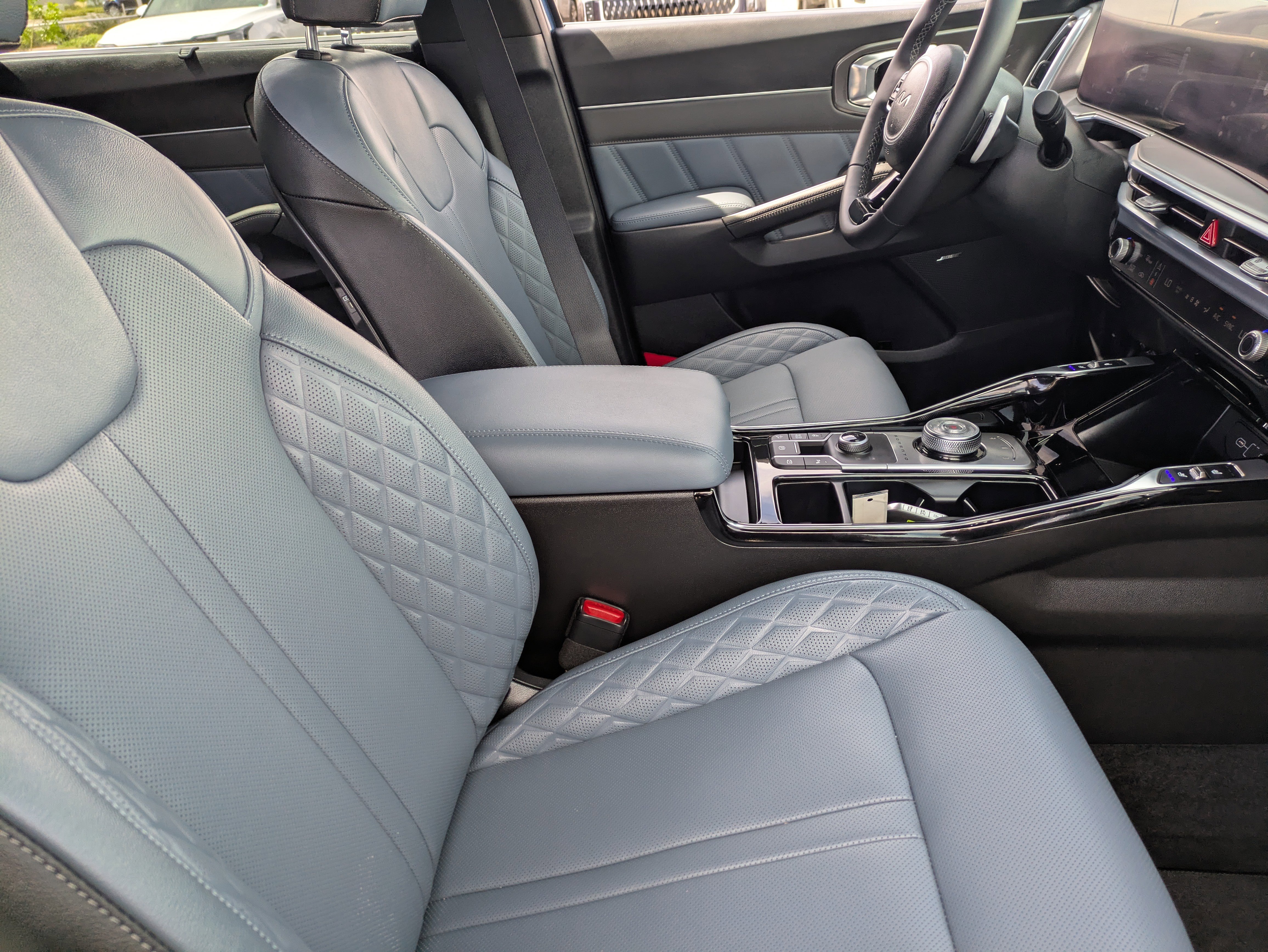 Certified 2025 Kia Sorento SX Prestige image 12