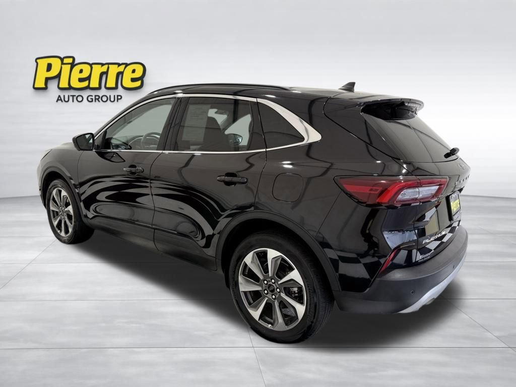 Used 2024 Ford Escape Platinum video 2