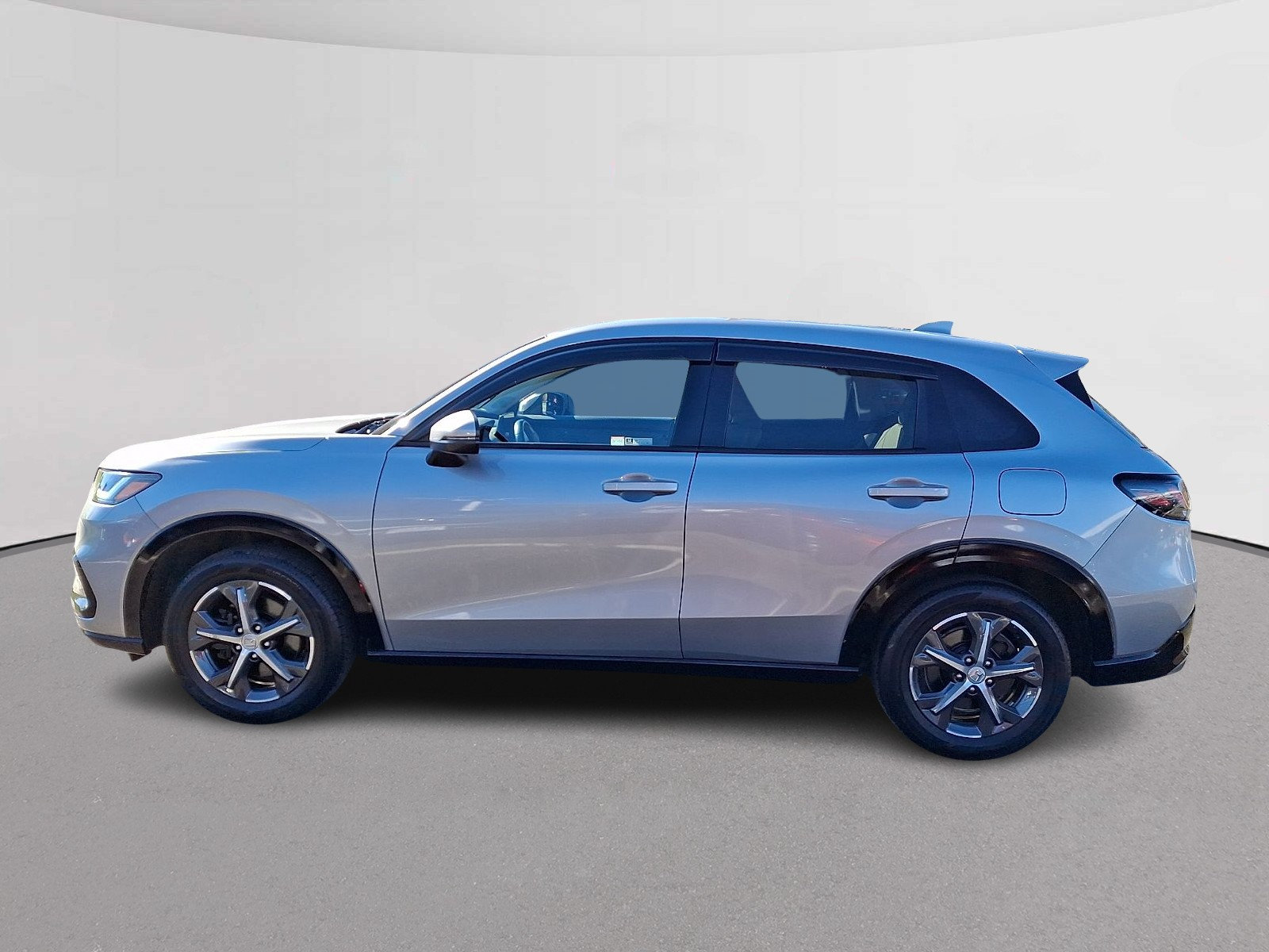 Certified 2024 Honda HR-V EX-L image 6
