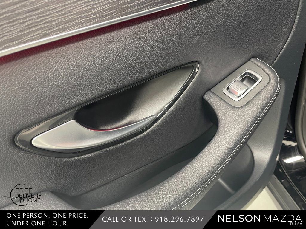 Used 2021 Mercedes-Benz GLC 300 4MATIC image 32