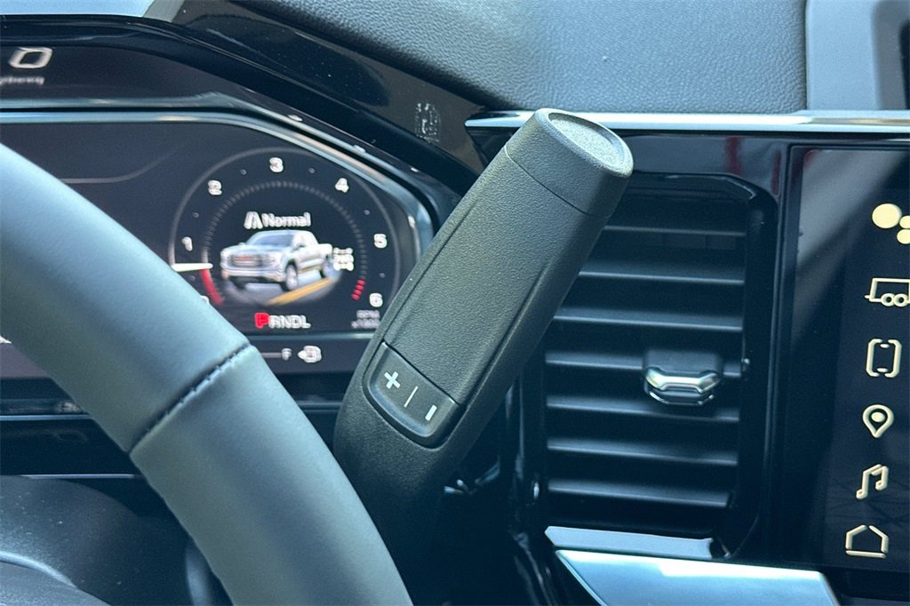 New 2025 GMC Sierra 1500 SLE image 19