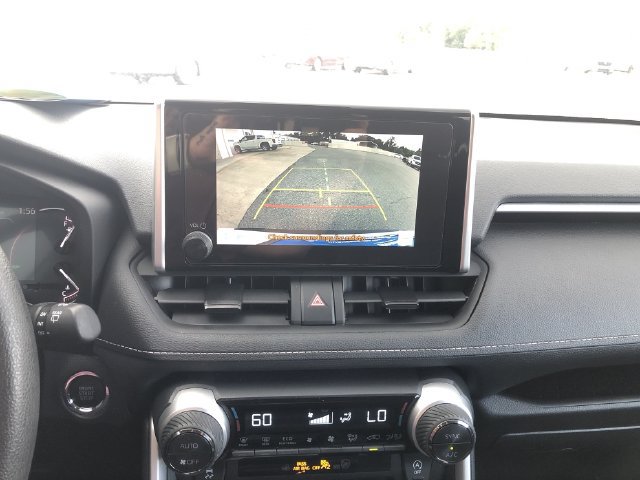 Used 2025 Toyota RAV4 XLE FWD image 18