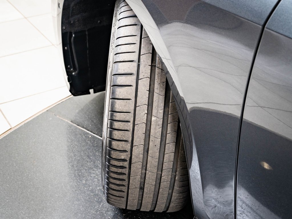 Certified 2022 Audi S8 image 40