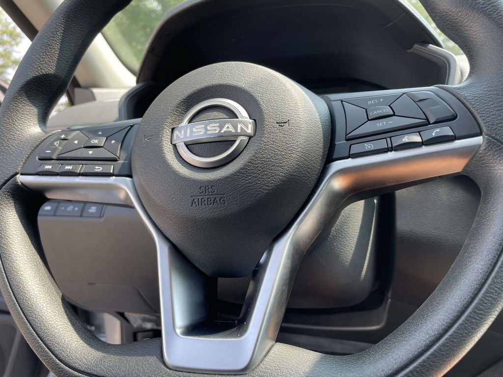 Used 2024 Nissan Altima 2.5 SV AWD/4WD image 29
