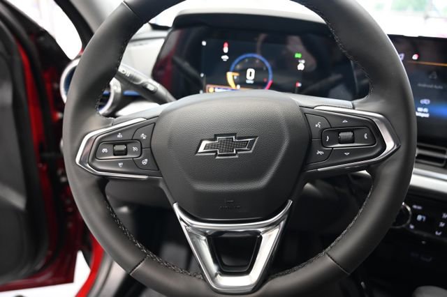 New 2026 Chevrolet Trax LT w/ Driver Confidence Package FWD image 21