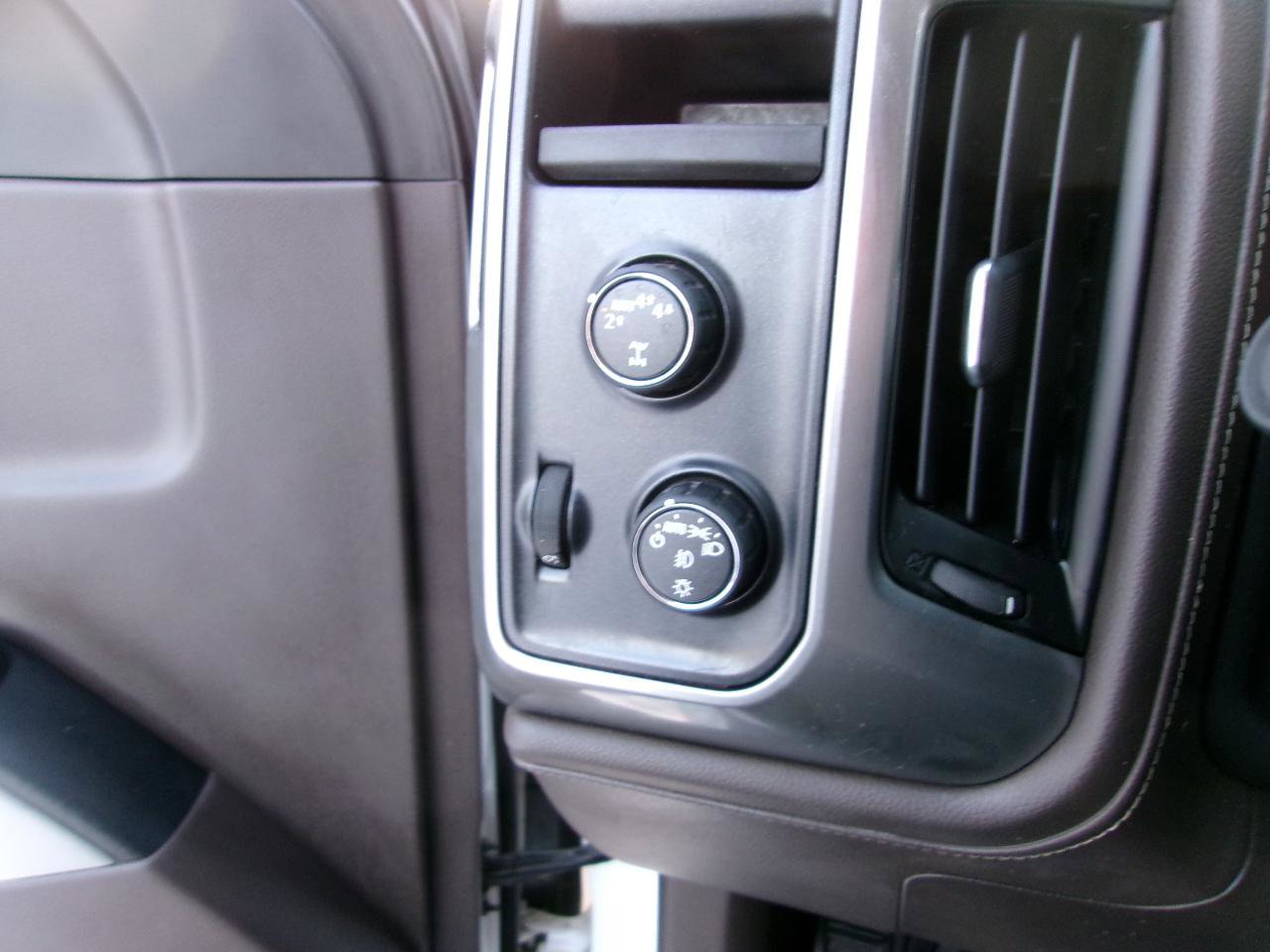 Used 2017 Chevrolet Silverado 1500 LTZ Z71 w/ LTZ Plus Package image 3