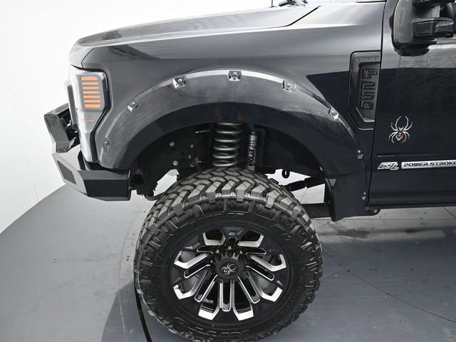 Used 2022 Ford F250 Lariat w/ Black Appearance Package image 9