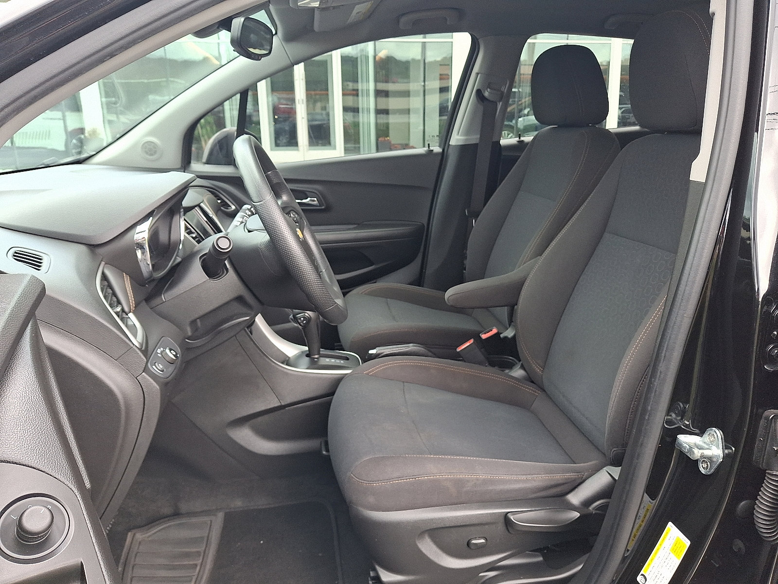 Used 2020 Chevrolet Trax LS image 14