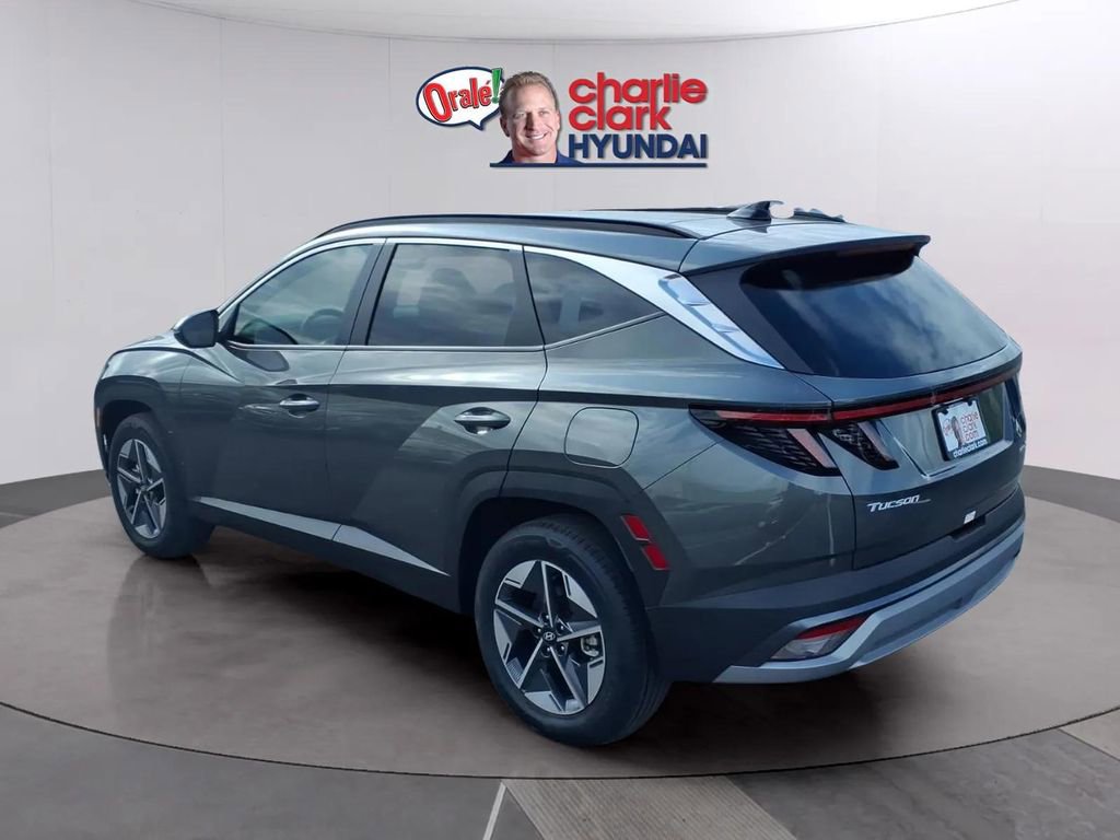 Used 2025 Hyundai Tucson SEL AWD/4WD image 3