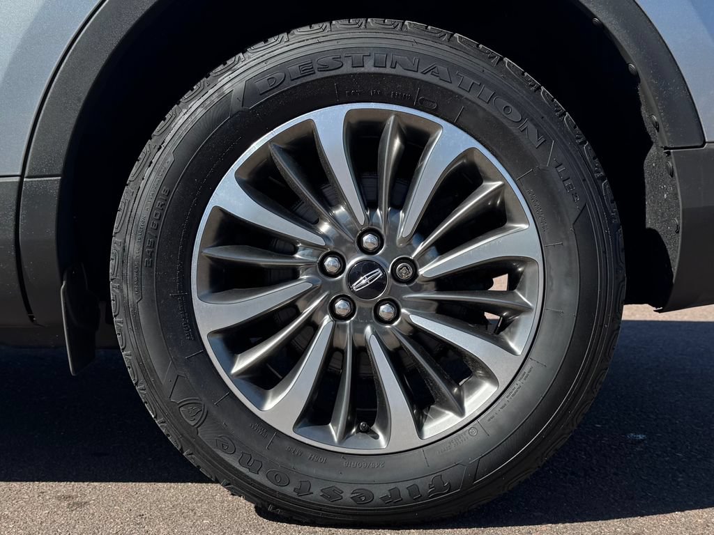 Used 2020 Lincoln Nautilus Reserve AWD/4WD image 11