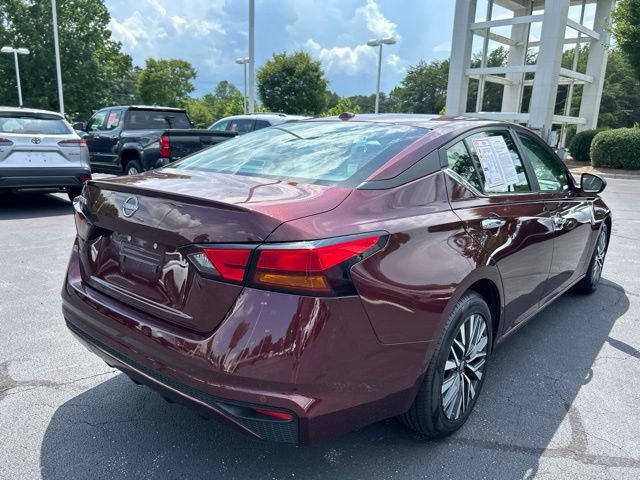 Used 2025 Nissan Altima 2.5 SV FWD image 7