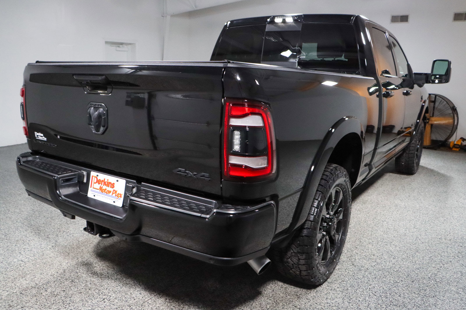 Used 2023 RAM 2500 Limited image 7