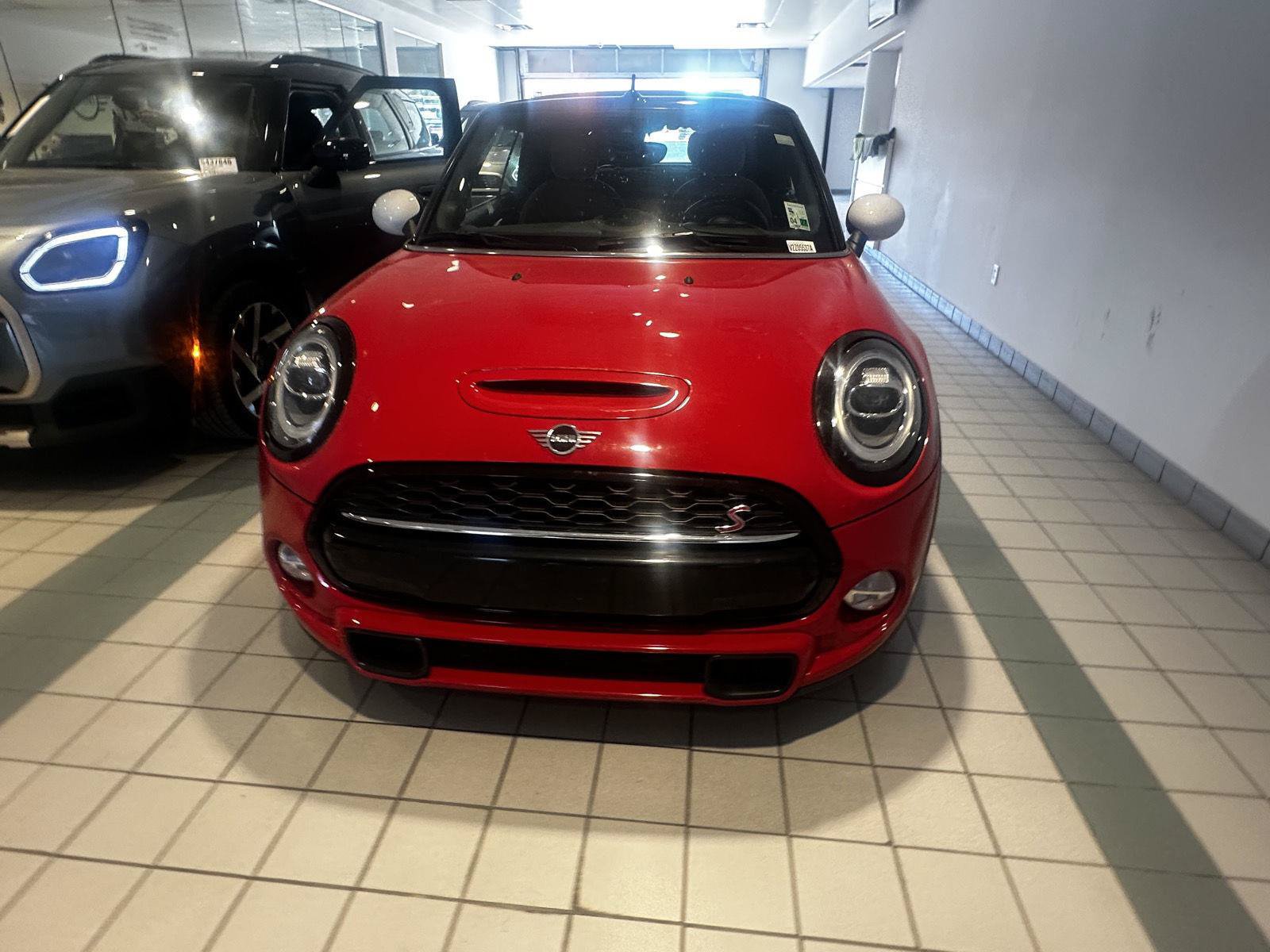 Used 2019 MINI Cooper S FWD image 3
