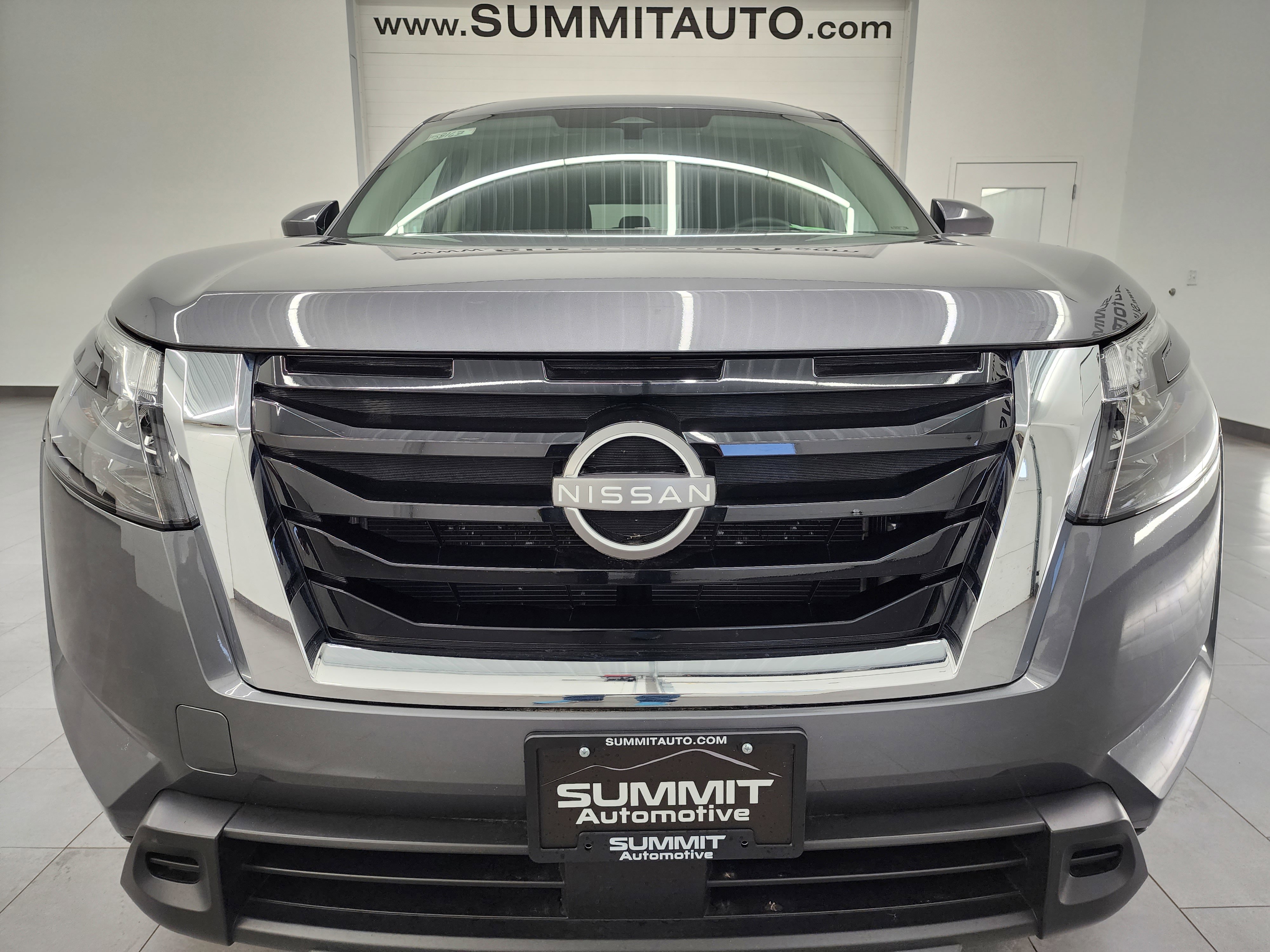 Used 2025 Nissan Pathfinder SV image 22