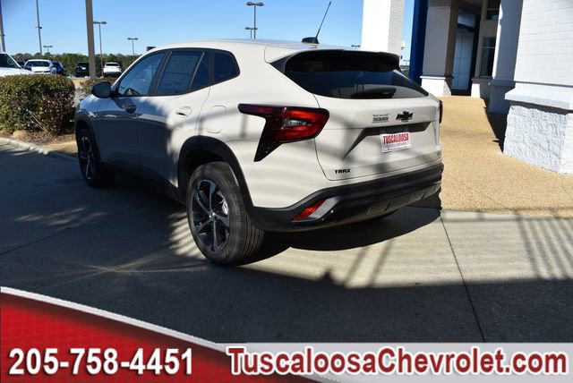 New 2026 Chevrolet Trax RS w/ Driver Confidence Package image 7