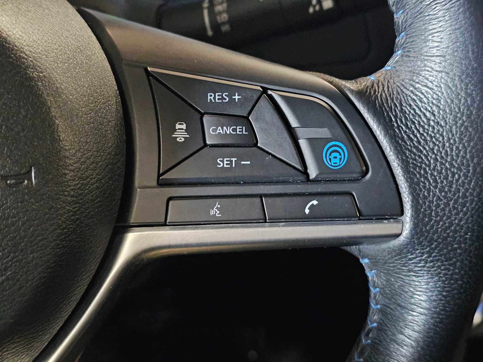 Used 2018 Nissan Leaf SV w/ SV Technology Package image 28