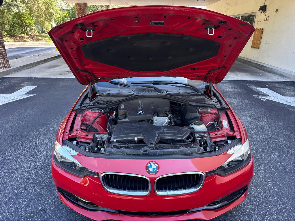 Used 2016 BMW 320i Sedan RWD image 10