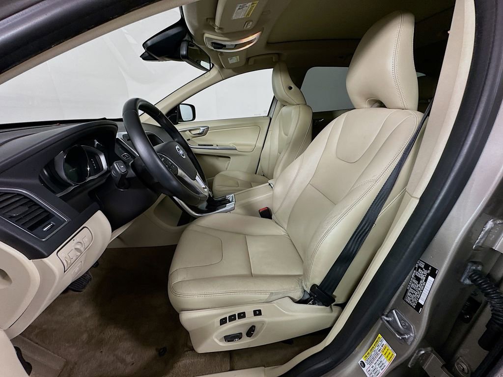 Used 2015 Volvo XC60 T5 Premier FWD image 19
