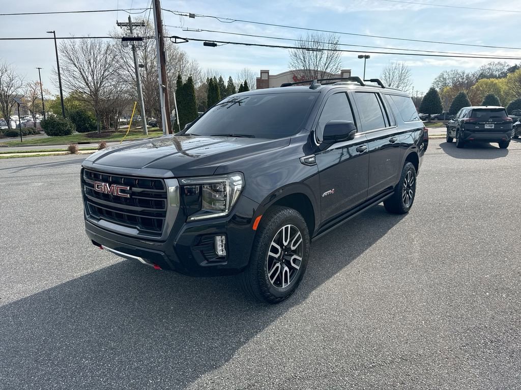 Used 2024 GMC Yukon XL AT4 w/ AT4 Premium Package image 3