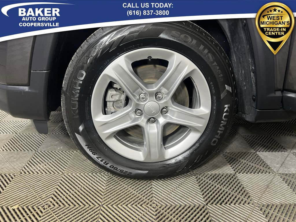 Used 2024 Jeep Compass Latitude w/ Convenience Group image 31