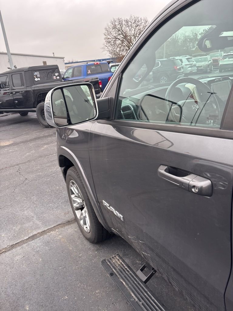 Certified 2019 RAM 1500 Laramie image 9