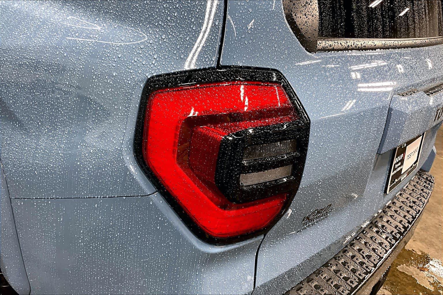 Used 2025 Toyota 4Runner Limited AWD/4WD image 29