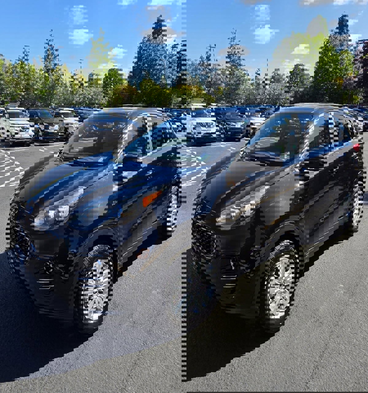 Used 2017 Kia Sportage LX image 5