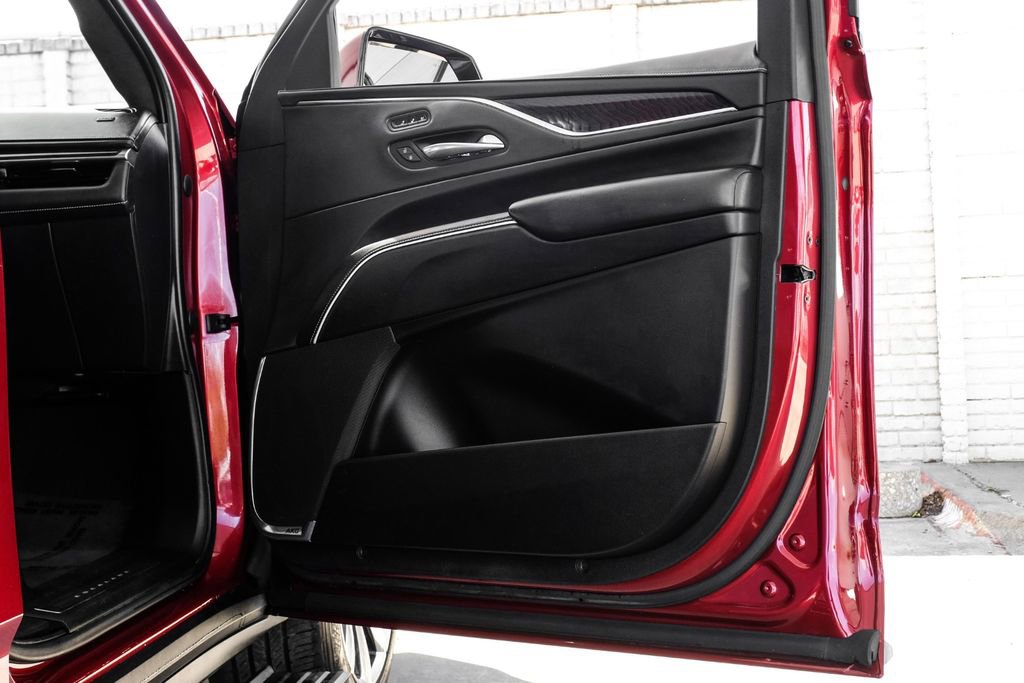 Used 2021 Cadillac Escalade ESV Premium Luxury Platinum image 48