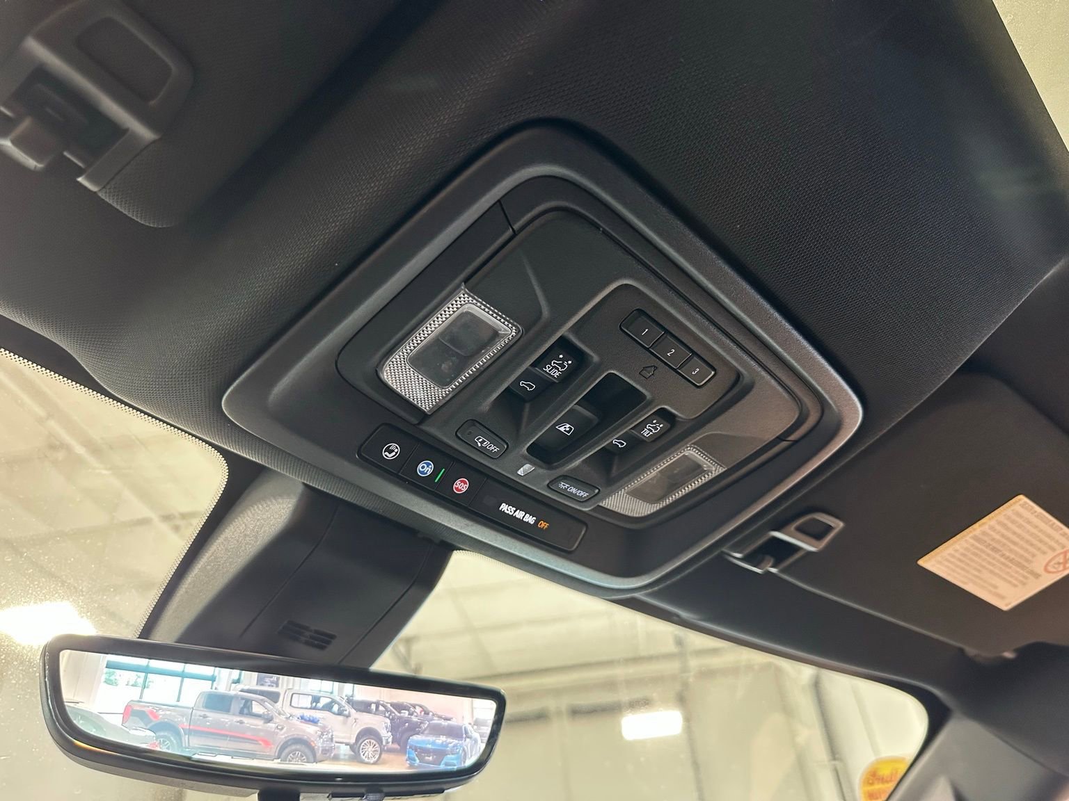 Used 2021 Chevrolet Silverado 3500 High Country image 35