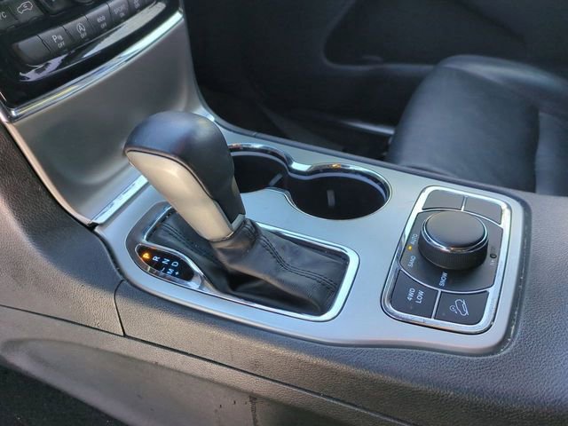 Used 2019 Jeep Grand Cherokee Limited image 21