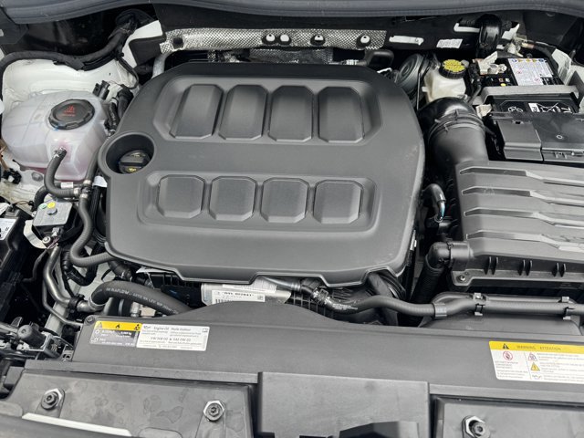 Used 2025 Volkswagen Tiguan SE AWD/4WD image 28
