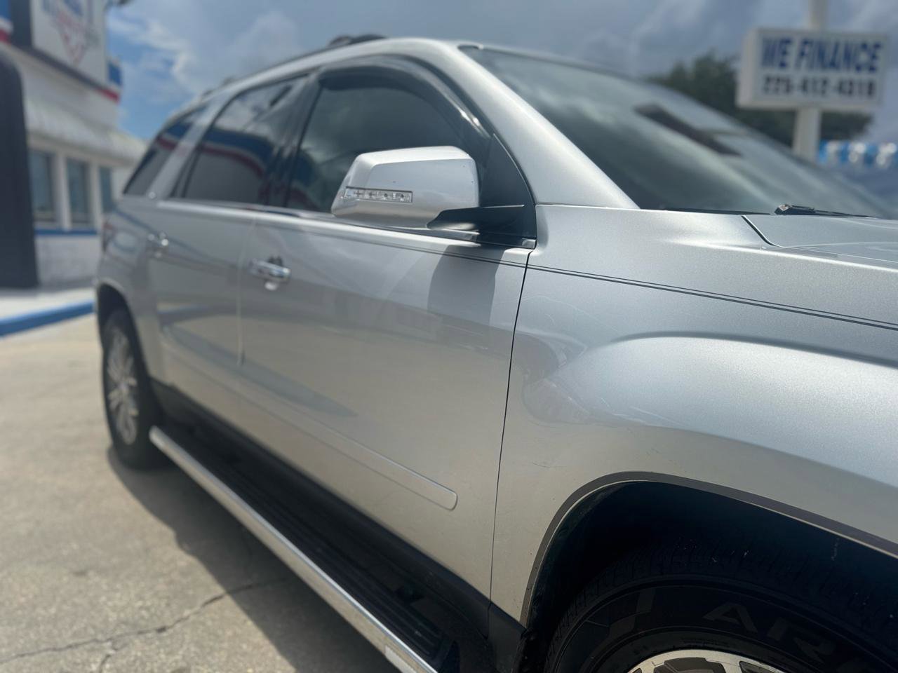Used 2014 GMC Acadia SLT AWD/4WD image 16