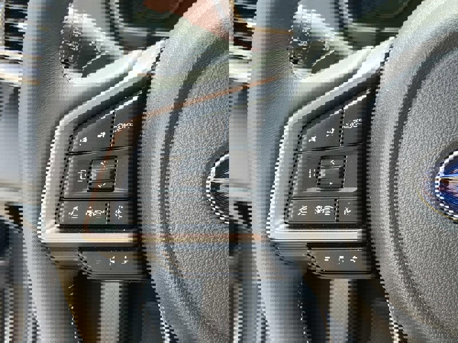 Certified 2025 Subaru Outback Touring w/ Tech Package 3 image 25