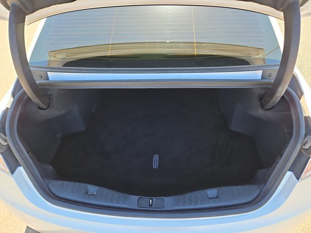 Used 2019 Lincoln MKZ Reserve FWD image 6