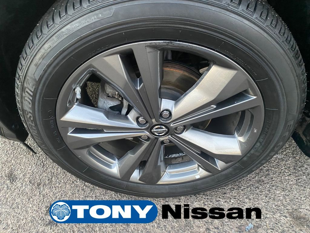 Used 2019 Nissan Murano Platinum w/ Cargo Package image 9