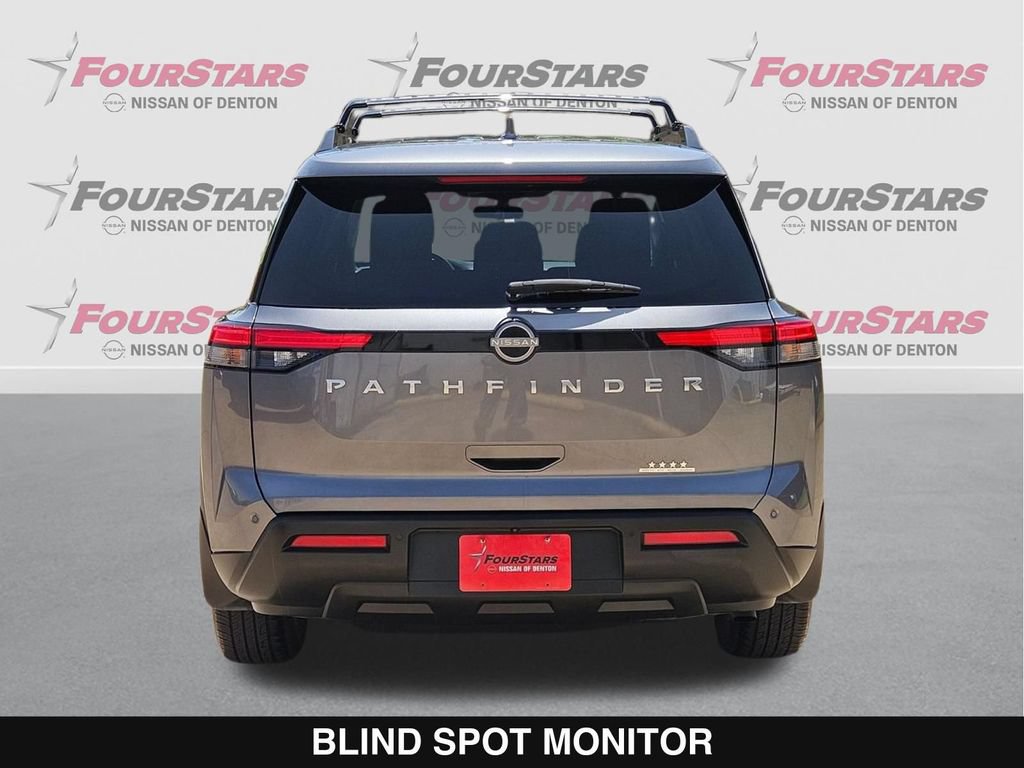 Used 2025 Nissan Pathfinder SV FWD image 5