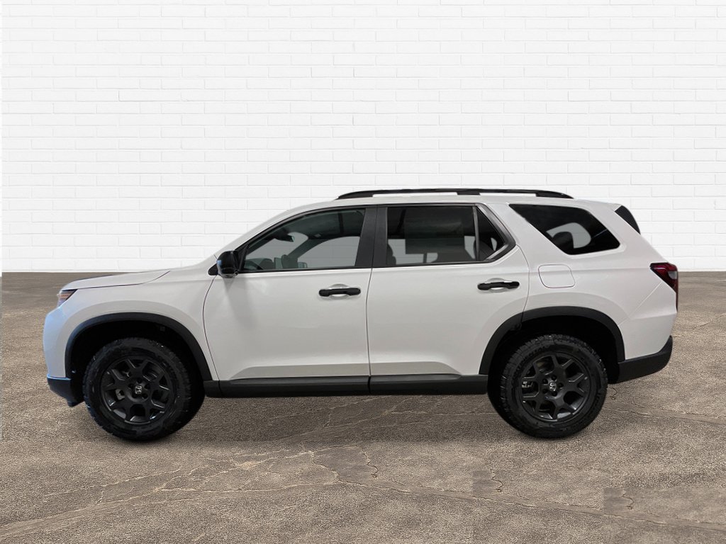 New 2026 Honda Pilot TrailSport image 3