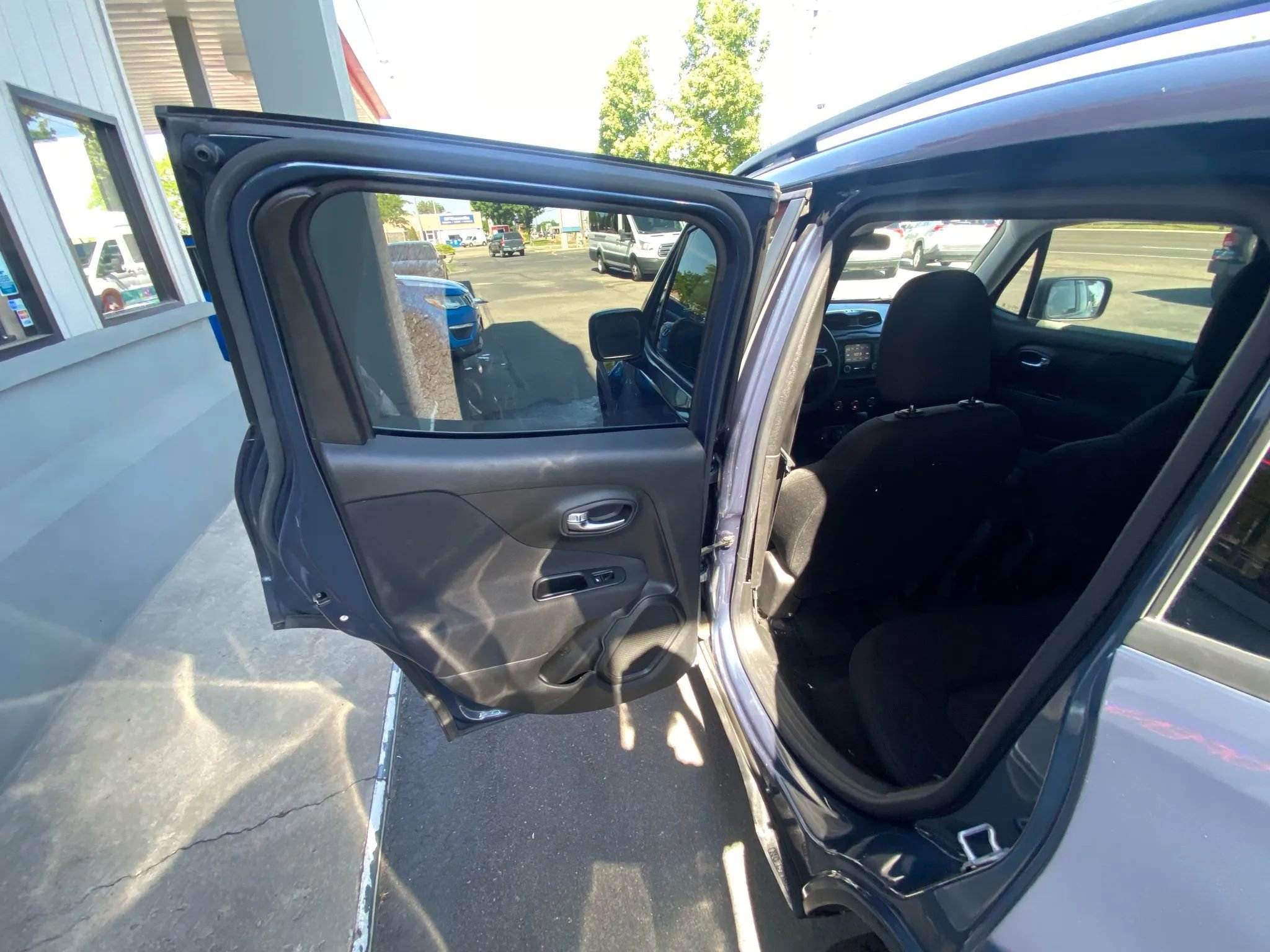 Used 2020 Jeep Renegade Sport image 20