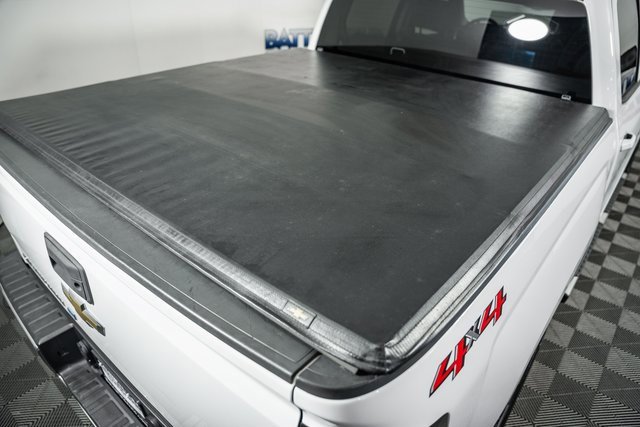 Used 2018 Chevrolet Silverado 1500 LT w/ LT Eassist Package image 9