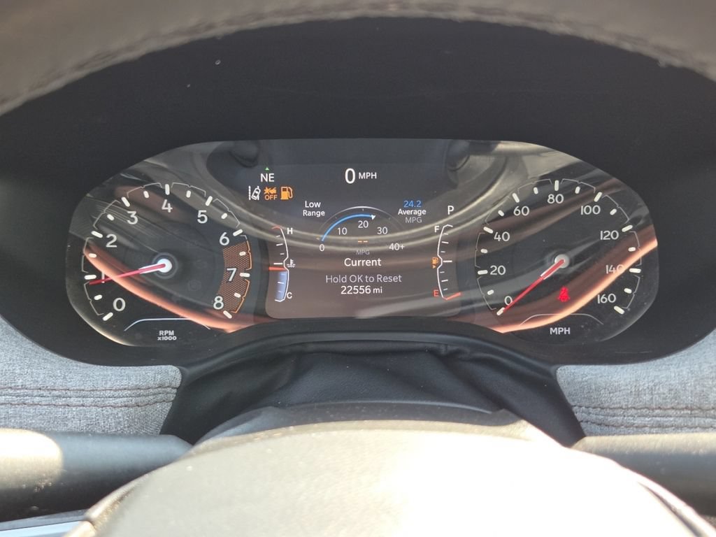 Used 2023 Jeep Compass Latitude AWD/4WD image 32