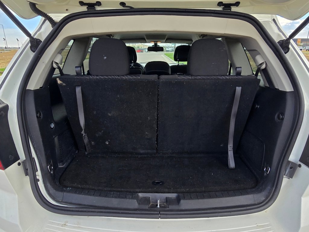Used 2020 Dodge Journey SE image 29