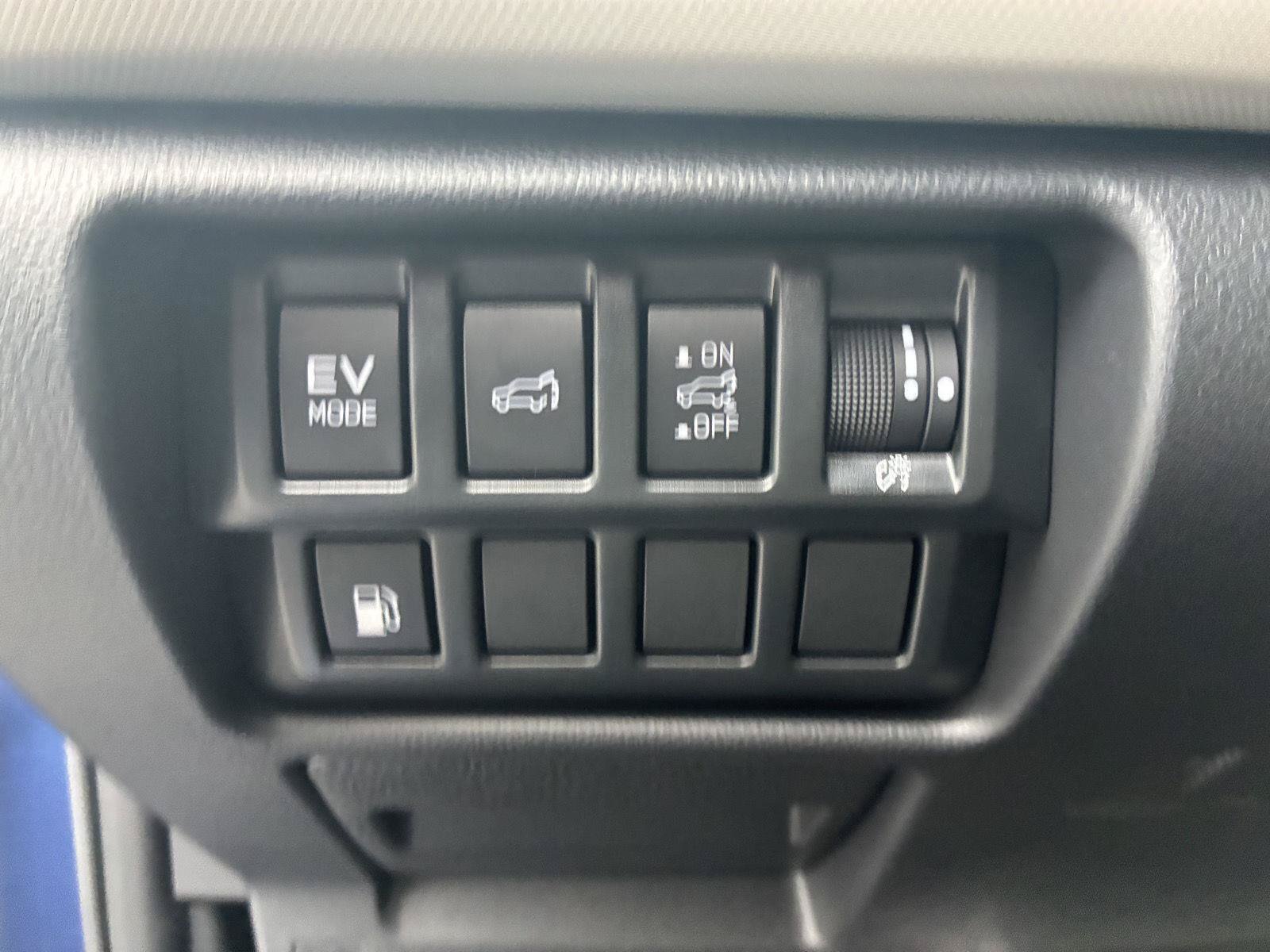 New 2025 Subaru Forester Limited AWD/4WD image 25
