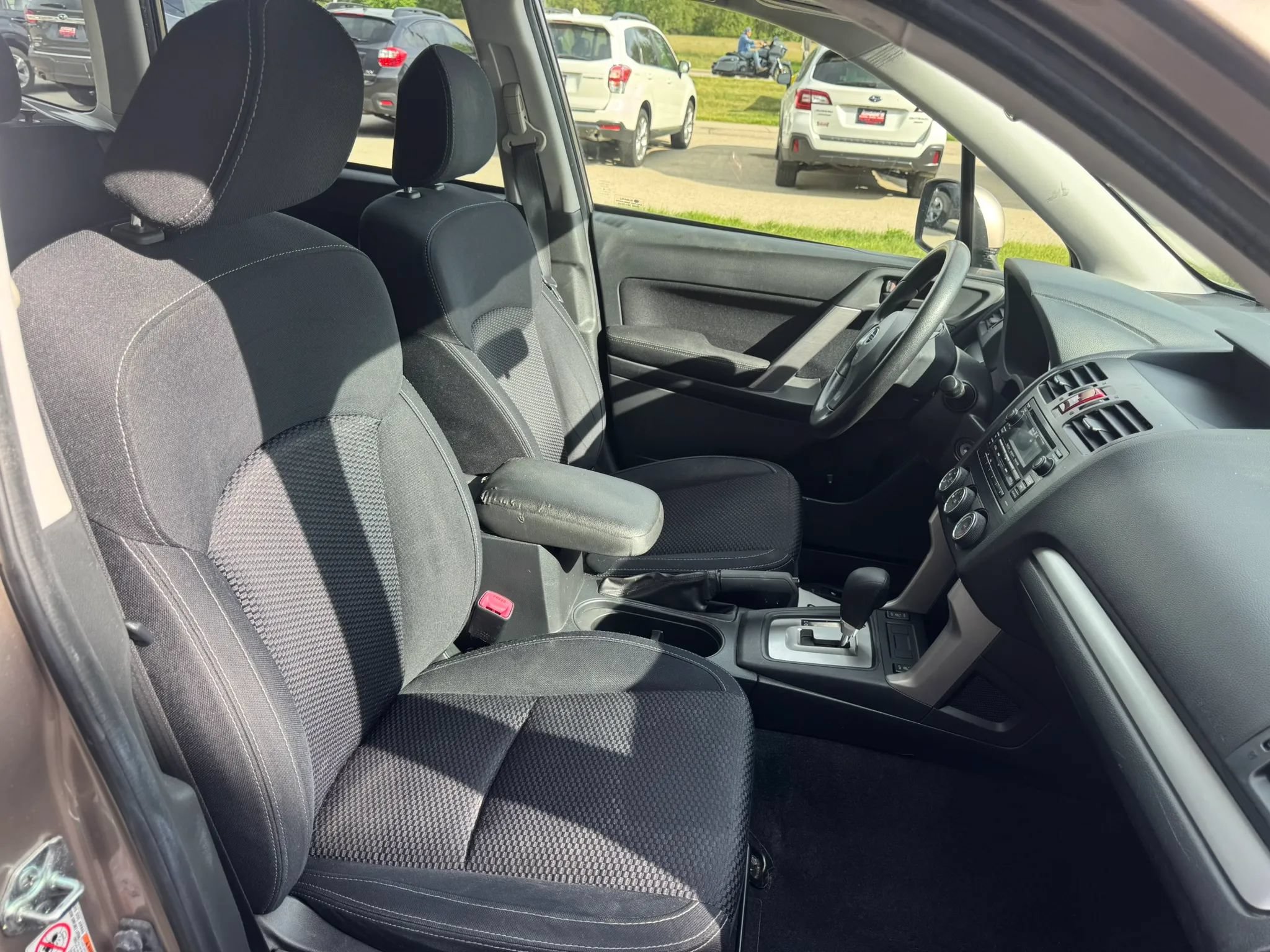 Used 2015 Subaru Forester 2.5i Premium w/ All-Weather Package AWD/4WD image 13