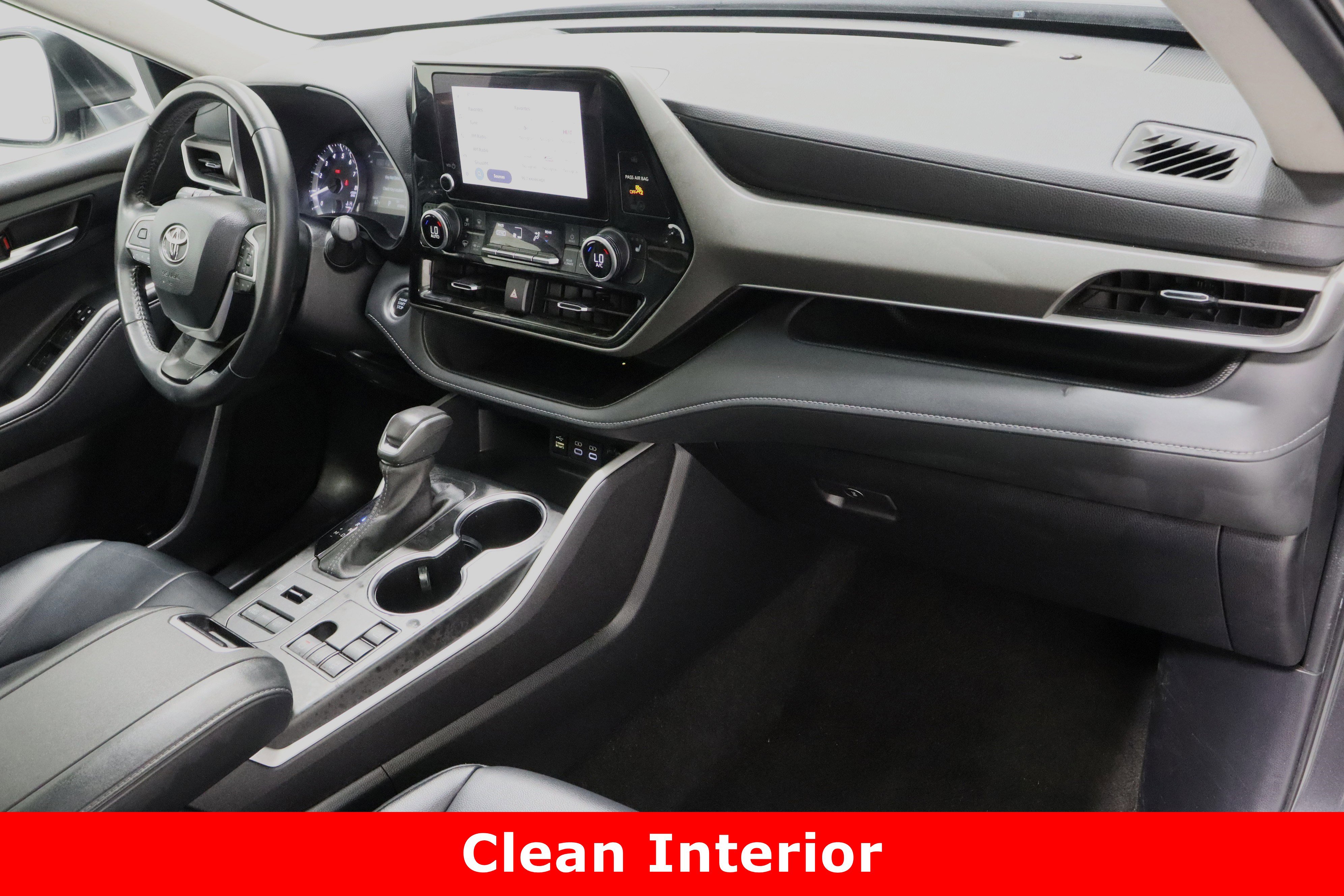 Used 2024 Toyota Highlander XLE image 39