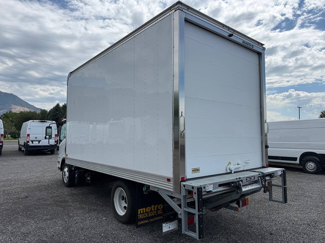 Used 2024 Chevrolet Low Cab Forward 5500HD RWD image 5