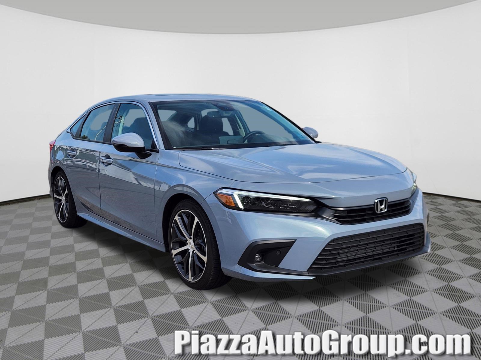 Used 2024 Honda Civic Touring image 1