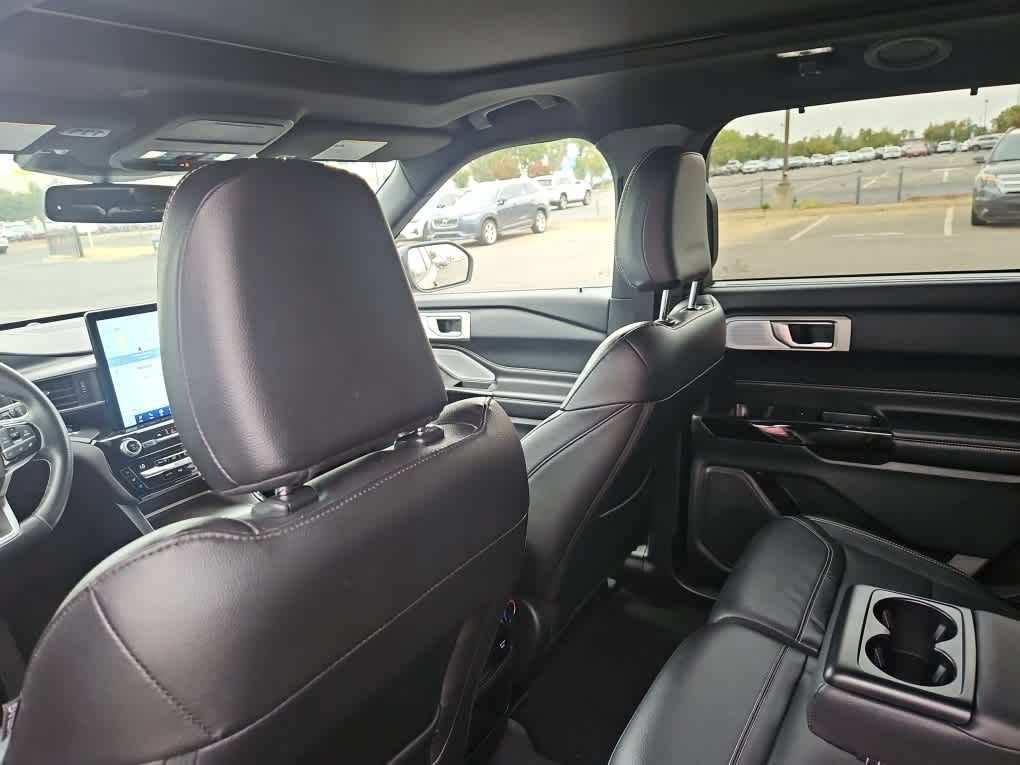 Used 2021 Ford Explorer ST w/ Equipment Group 401A AWD/4WD image 12