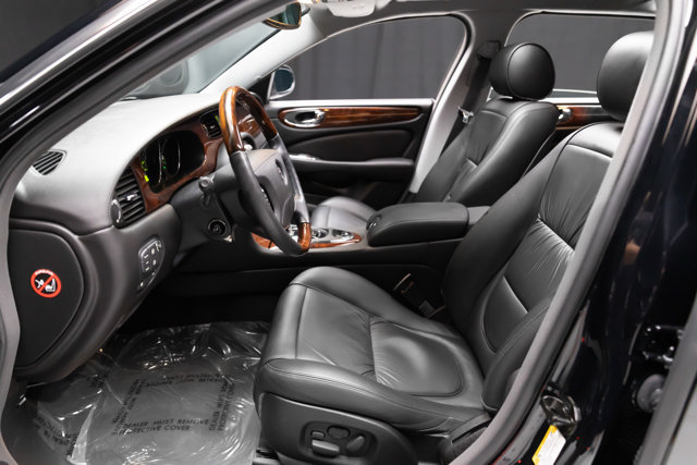 Used 2005 Jaguar XJ8 RWD image 44