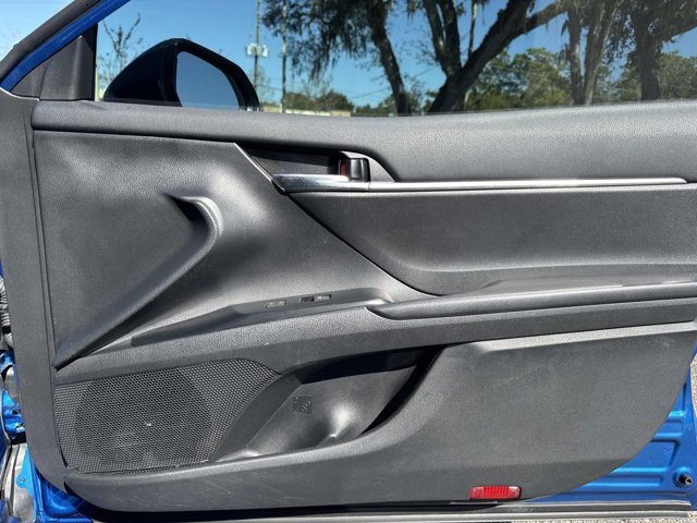 Used 2020 Toyota Camry LE image 15