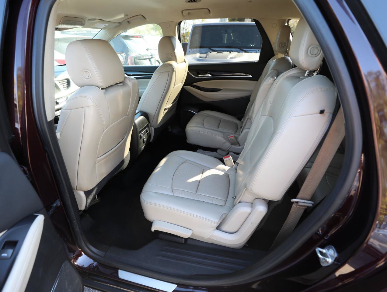 Used 2018 Buick Enclave Essence FWD image 14